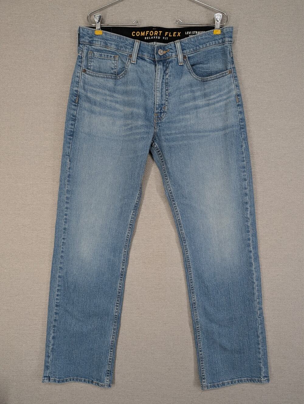 Levi Comfort Flex Blue Jeans 32 x 32 Relaxed Fit Gold
